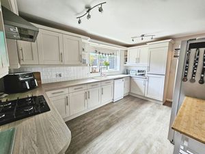 Photo 11- click for photo gallery